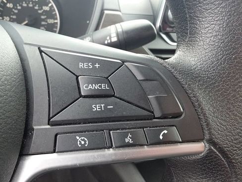 Used 2024 Nissan Altima 2.5 SV FWD image 13