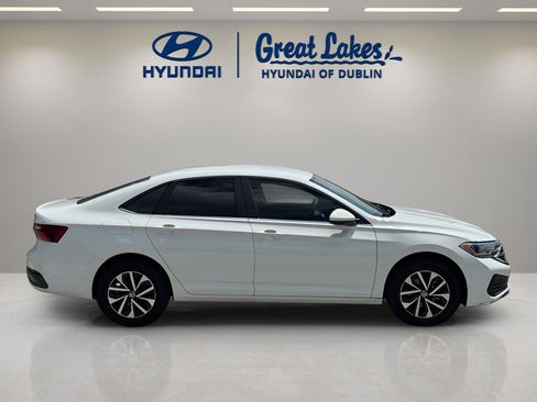 Used 2022 Volkswagen Jetta S FWD image 6