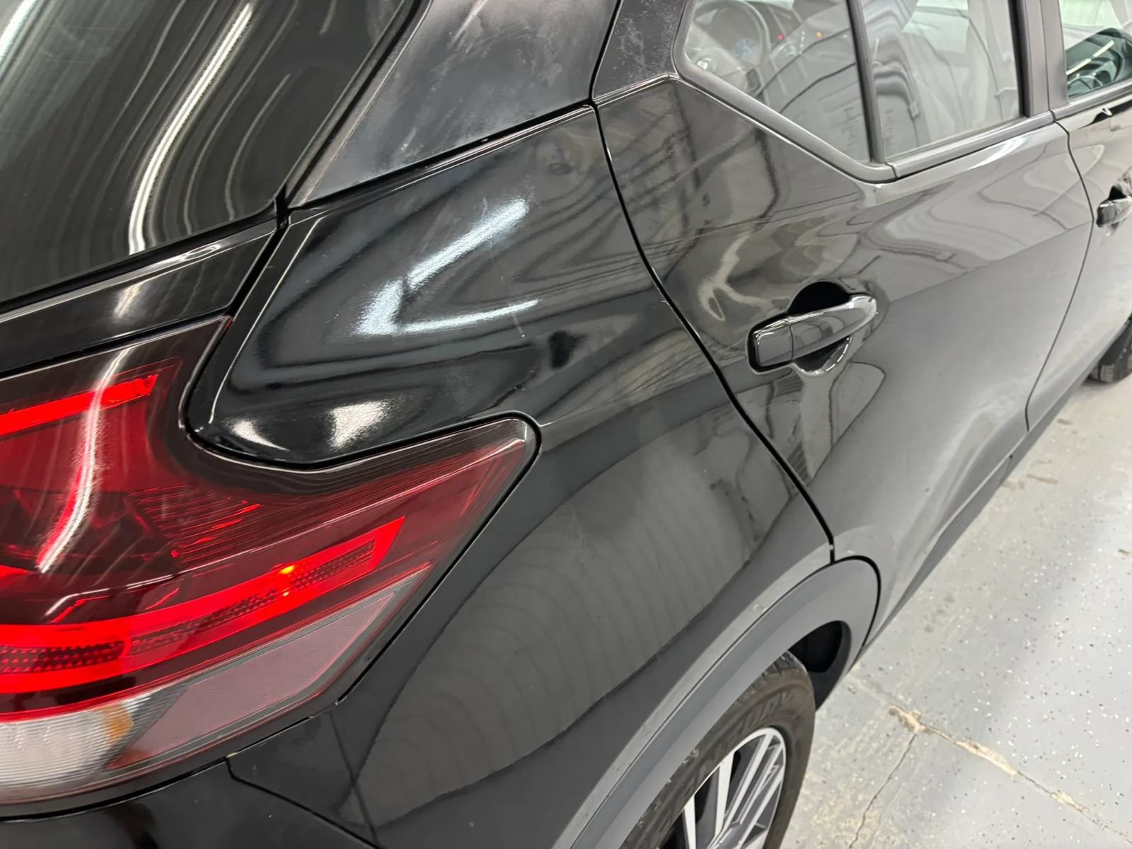 Used 2021 Nissan Kicks SV FWD image 23