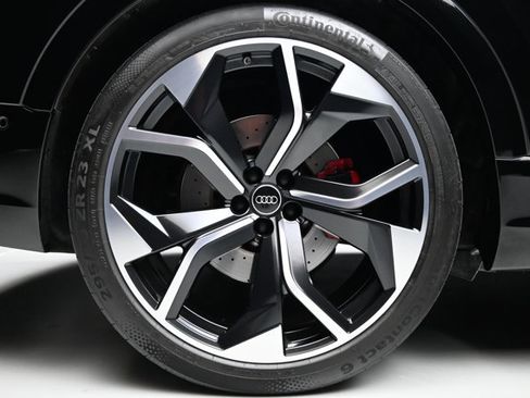 Used 2023 Audi RS Q8 w/ Black Optic Package image 37