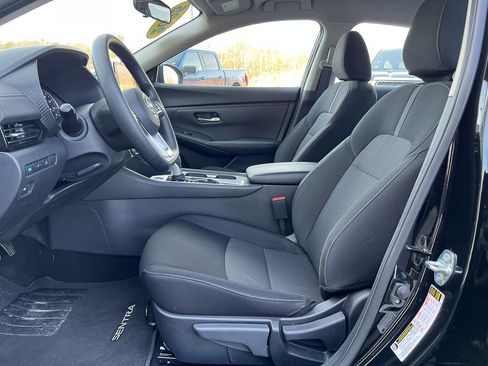 Used 2025 Nissan Sentra SV image 12
