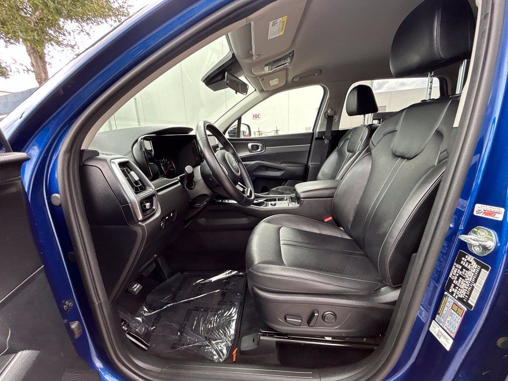 Used 2023 Kia Sorento S FWD image 11