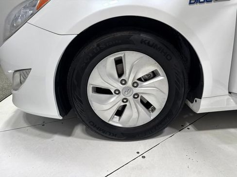 Used 2015 Hyundai Sonata Hybrid FWD image 7
