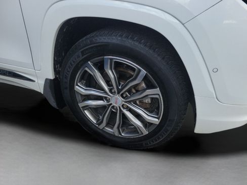 Used 2019 GMC Terrain Denali w/ Advanced Safety Package AWD/4WD image 11