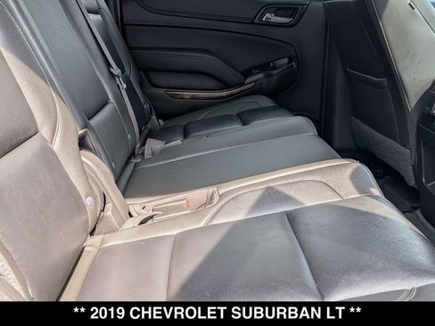 Used 2019 Chevrolet Suburban LT w/ LT Signature Package AWD/4WD image 28
