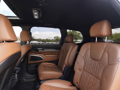 Used 2024 Kia Telluride EX X-Line AWD/4WD image 10