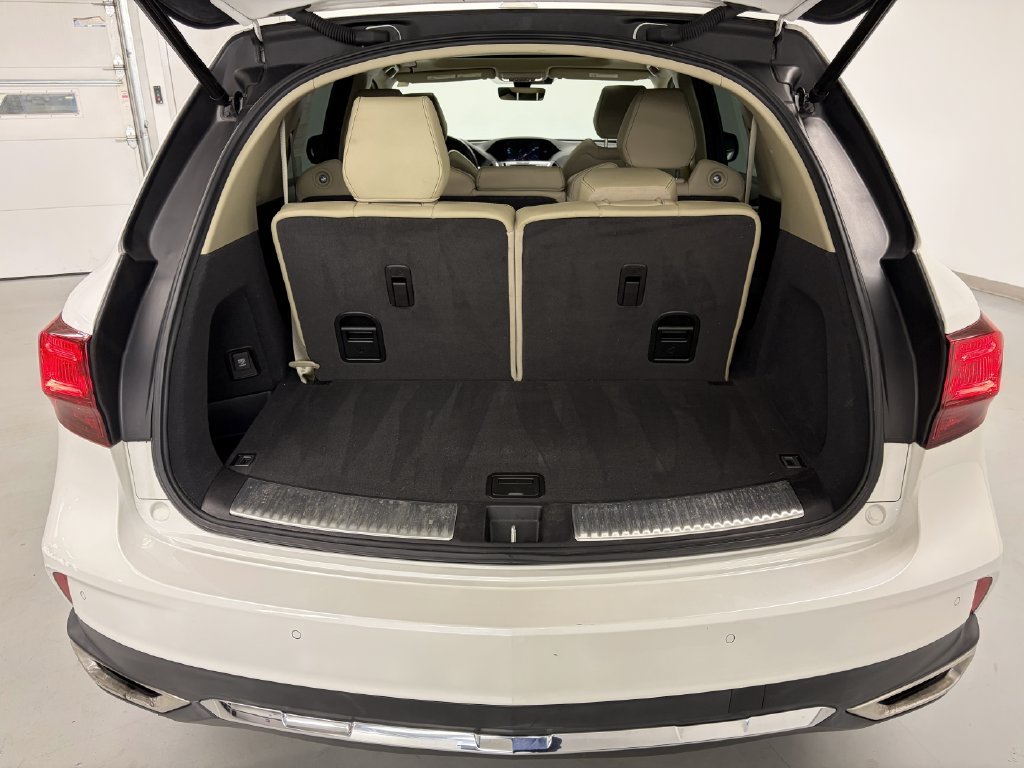 Used 2020 Acura MDX w/ Technology Package AWD/4WD image 23