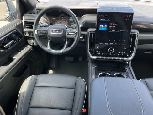 Certified 2025 GMC Yukon Elevation AWD/4WD image 14