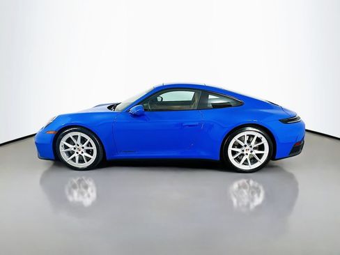 Certified 2025 Porsche 911 Carrera GTS RWD image 2