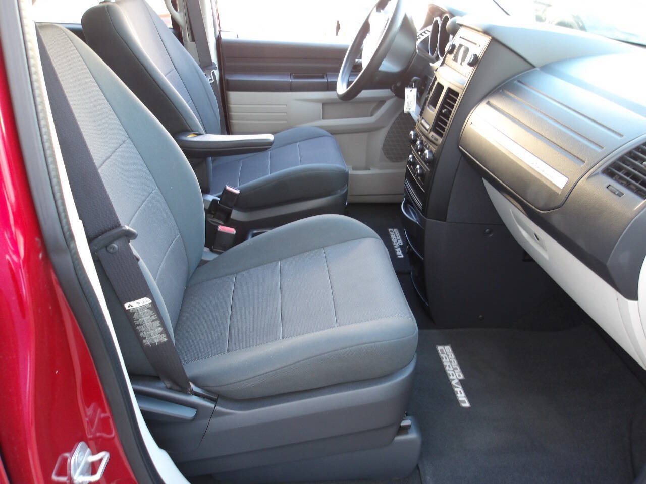 Used 2008 Dodge Grand Caravan SE FWD image 19