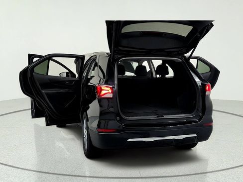 Used 2023 Chevrolet Equinox LT FWD image 11