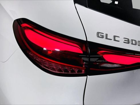 Used 2026 Mercedes-Benz GLC 300 image 24