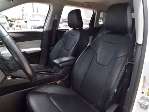Used 2022 Jeep Compass Limited AWD/4WD image 16