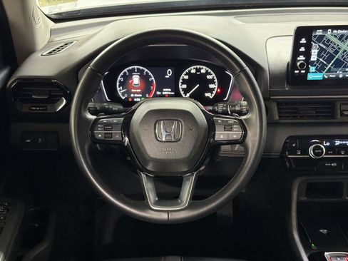 Certified 2023 Honda Pilot Touring image 18