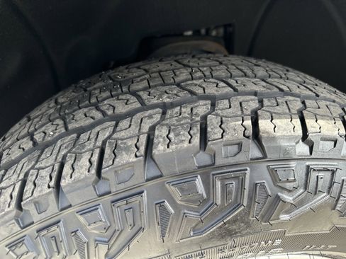 Used 2020 GMC Yukon SLT w/ Open Road Package image 31