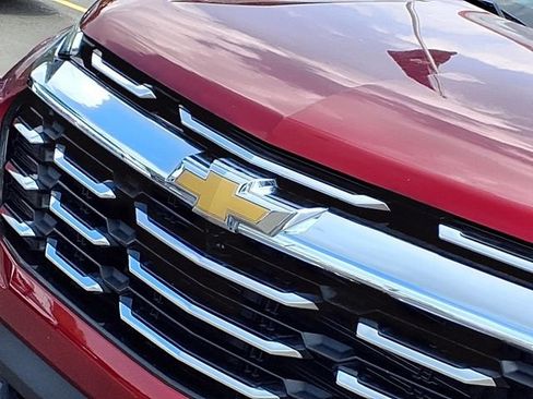 Used 2025 Chevrolet Equinox LT FWD image 29