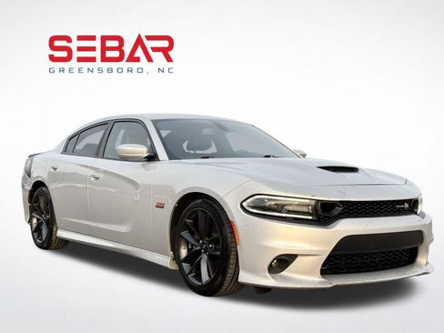 Used 2019 Dodge Charger Scat Pack w/ Plus Group image 11