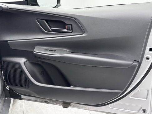 Used 2024 Toyota Prius LE image 36