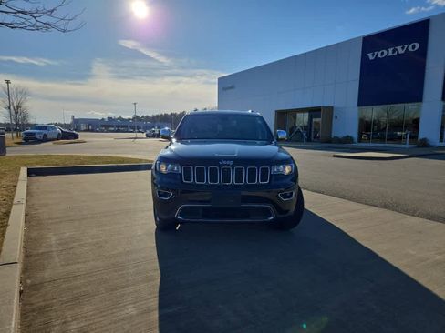 Used 2020 Jeep Grand Cherokee Limited image 3