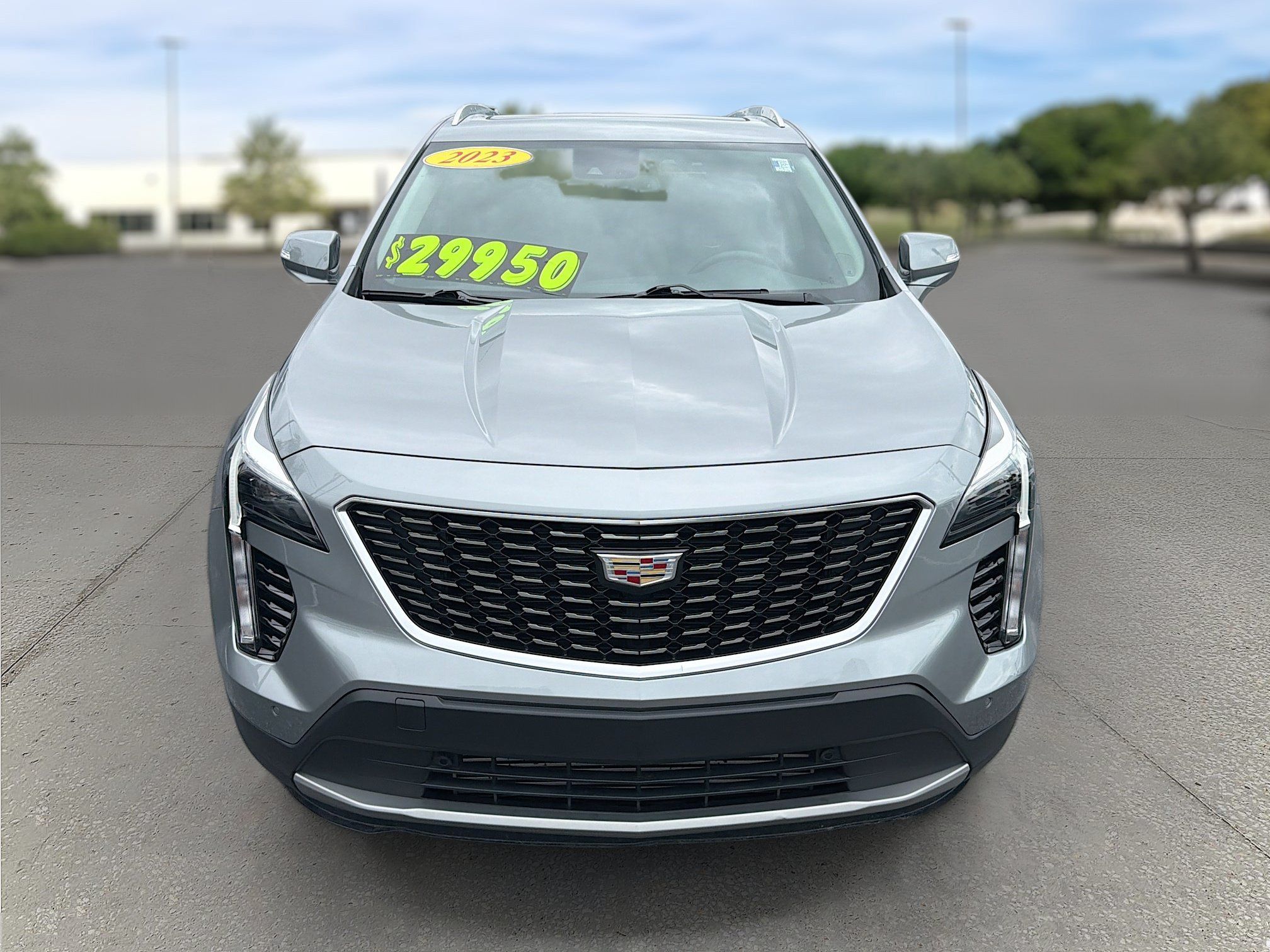 Used 2023 Cadillac XT4 Premium Luxury FWD image 2