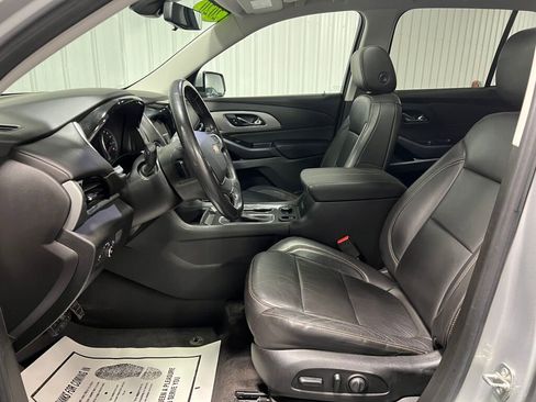 Used 2020 Chevrolet Traverse LT w/ LT Premium Package image 7