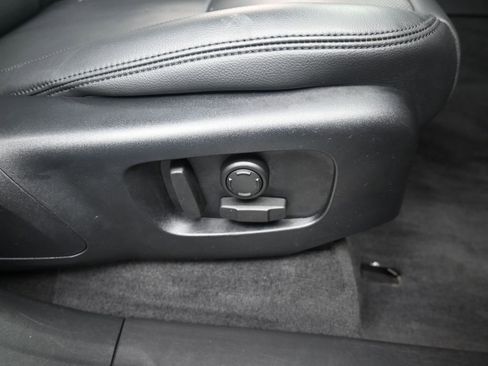 Used 2024 Land Rover Range Rover Velar Dynamic SE image 23