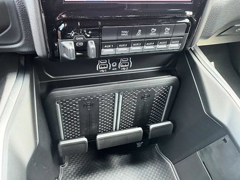 New 2026 RAM 2500 Laramie w/ Night Edition AWD/4WD image 24