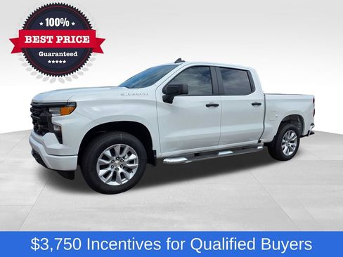 New 2026 Chevrolet Silverado 1500 Custom RWD image 2