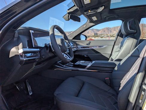 New 2026 BMW 740i xDrive image 10