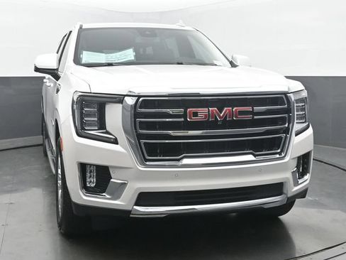 Used 2024 GMC Yukon XL SLT w/ SLT Luxury Package AWD/4WD image 8