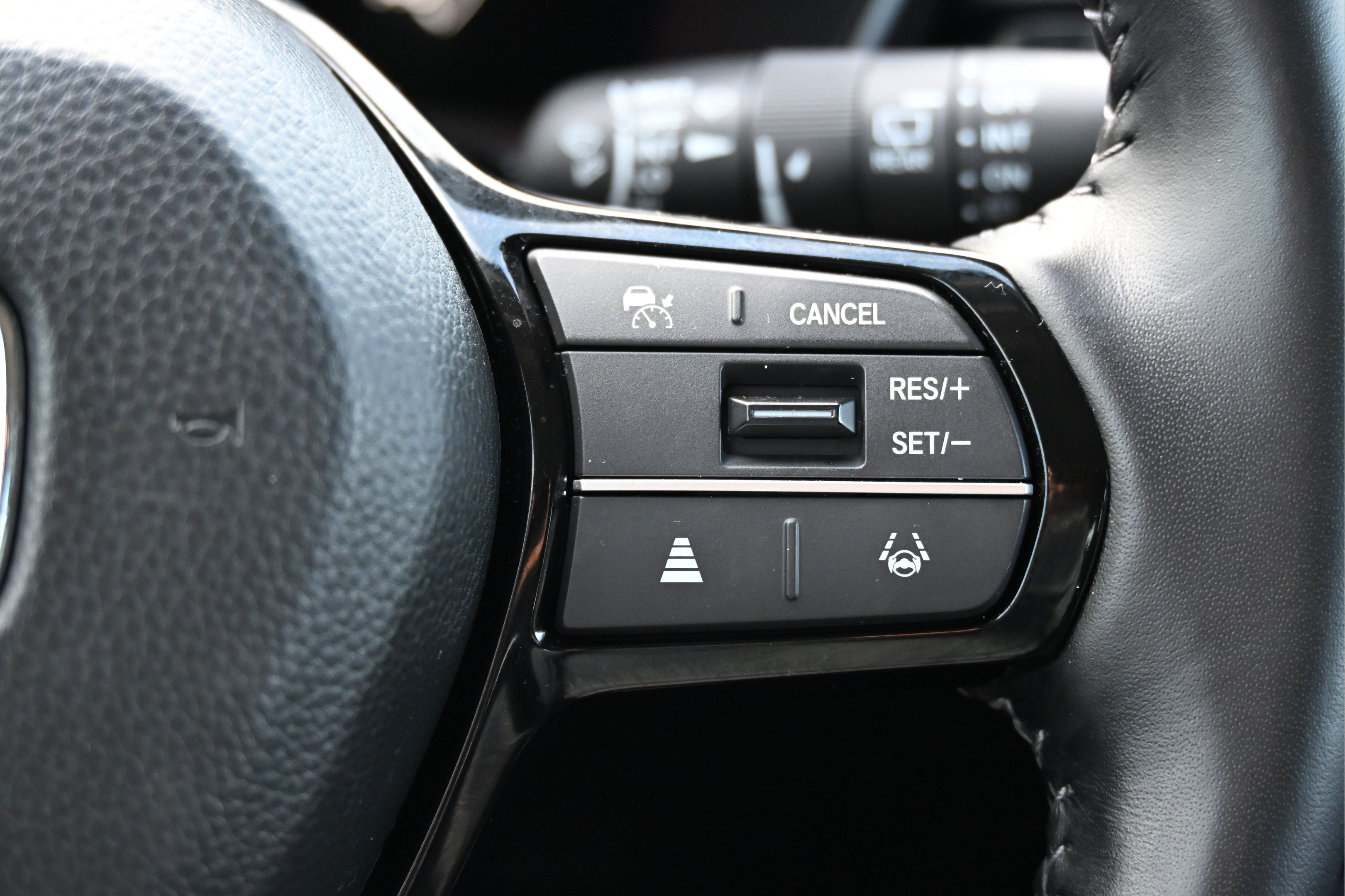 Used 2025 Honda CR-V EX-L image 30