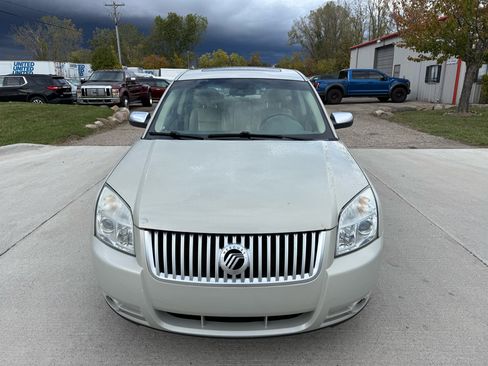 Used 2008 Mercury Sable Premier image 2