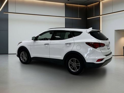 Used 2017 Hyundai Santa Fe Sport w/ 2.4L Tech Package 04 FWD image 3