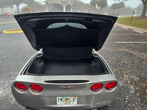 Used 2005 Chevrolet Corvette Coupe 2D w/ Preferred Equipment Group image 28