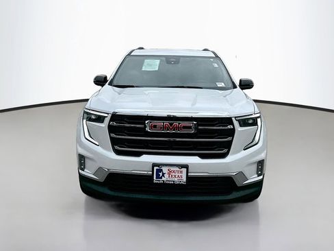 Used 2024 GMC Acadia Elevation FWD image 2