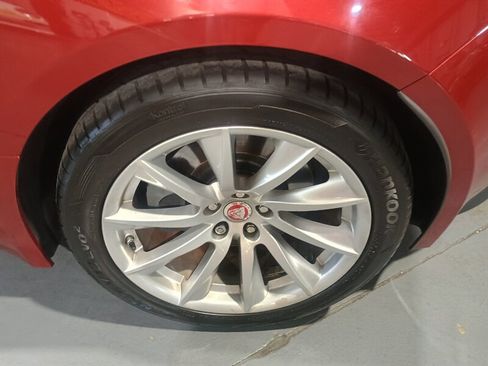 Used 2015 Jaguar F-TYPE Convertible image 49