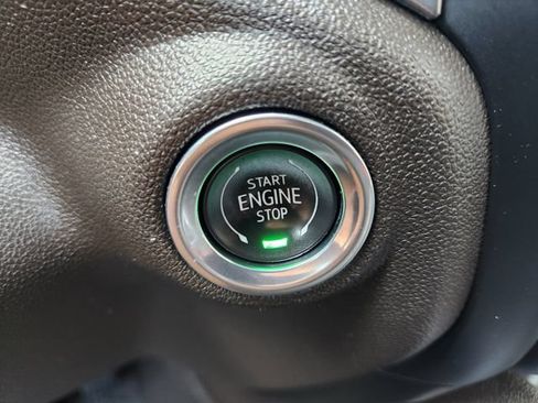 Used 2020 Chevrolet Silverado 1500 RST AWD/4WD image 8