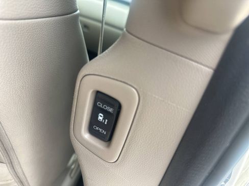 Used 2016 Honda Odyssey EX-L image 13