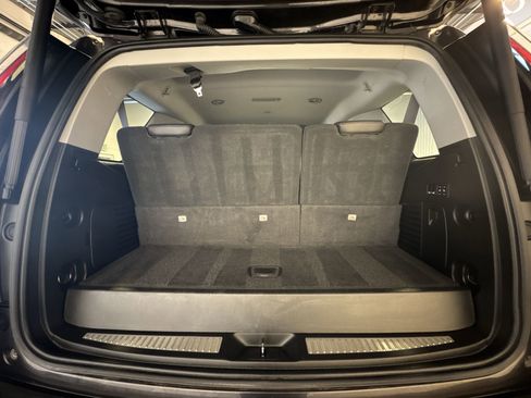 Used 2018 Cadillac Escalade Premium Luxury image 25