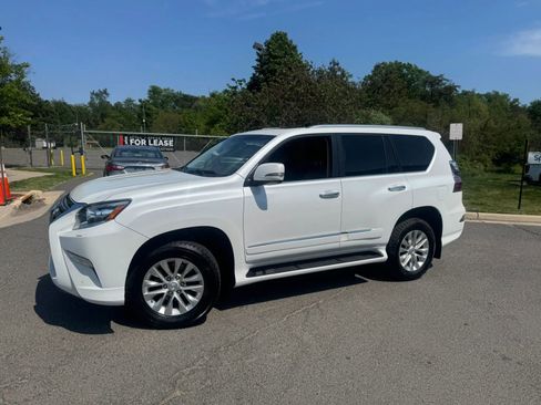 Used 2015 Lexus GX 460 w/ Premium Package AWD/4WD image 6