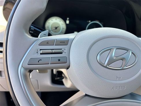 Used 2023 Hyundai Palisade Calligraphy image 22