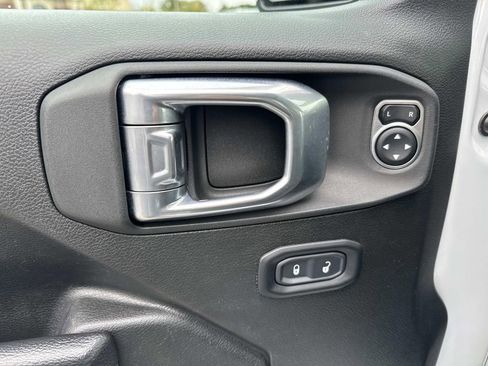 Used 2022 Jeep Wrangler Unlimited Rubicon image 19