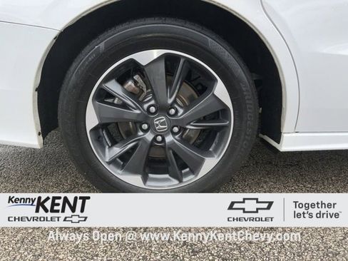 Used 2024 Honda Odyssey Elite image 11