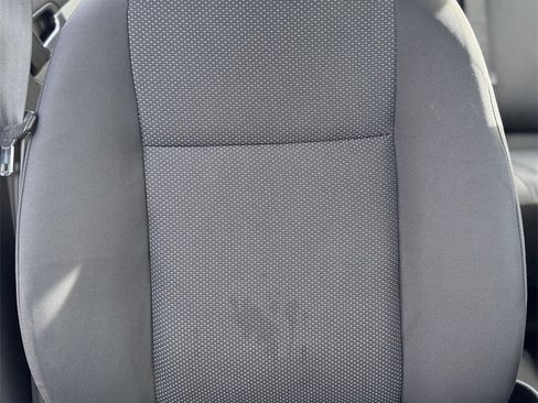 Used 2011 Chevrolet Aveo LT image 38