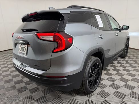 Used 2023 GMC Terrain SLE w/ Driver Convenience Package AWD/4WD image 9