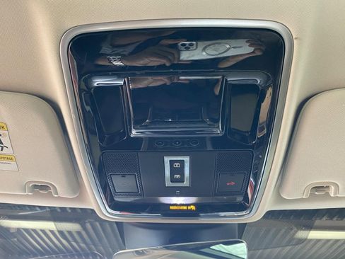 Used 2017 Land Rover Range Rover Sport HSE AWD/4WD image 27