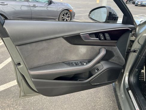 Used 2023 Audi S4 Premium Plus w/ Premium Plus Package image 5