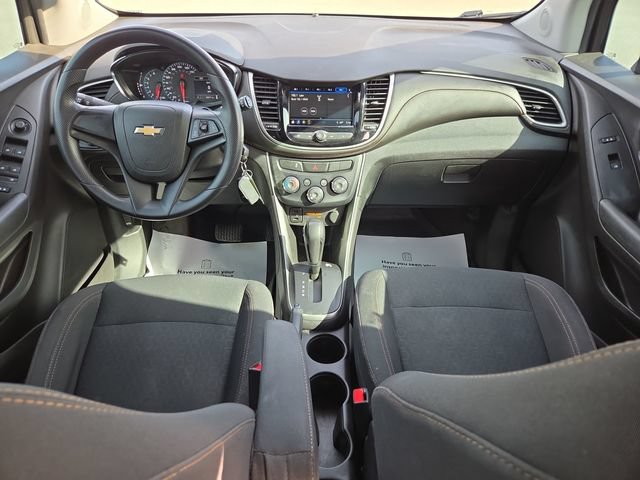 Used 2018 Chevrolet Trax LS AWD/4WD image 21