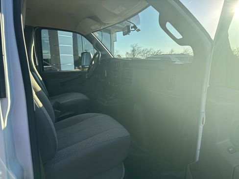 Used 2023 Chevrolet Express 3500 Work Van w/ Power Convenience Package image 22