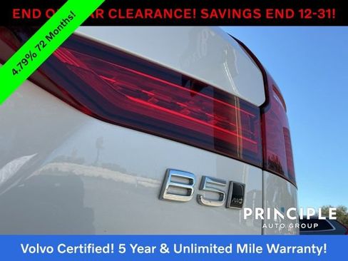 Certified 2025 Volvo V60 B5 Cross Country Plus image 14